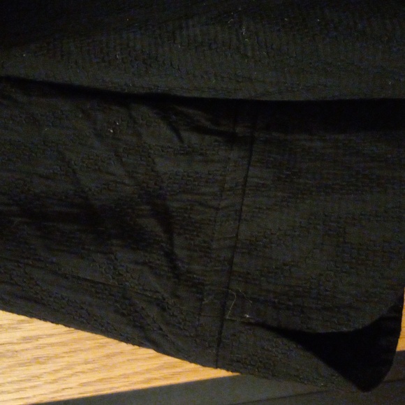 Womens elie tahari coat black quilted sz 14  pockets 37 long 20 armpit to armpit - Picture 2 of 9